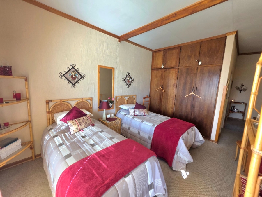 5 Bedroom Property for Sale in Panorama Free State